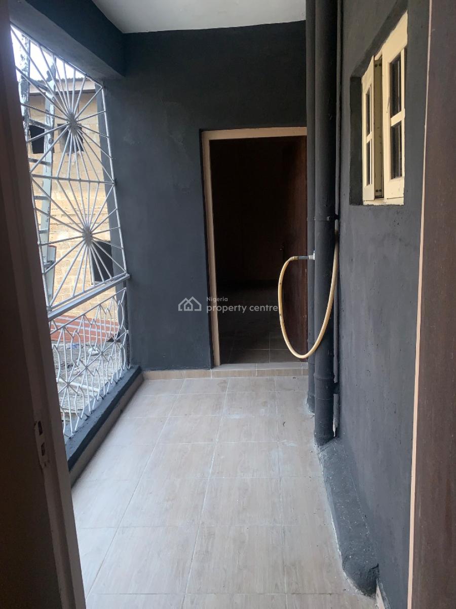 Newly Renovated Spacious 3 Bedroom Flat, Morroco Shomolu, Shomolu, Lagos, Flat / Apartment for Rent
