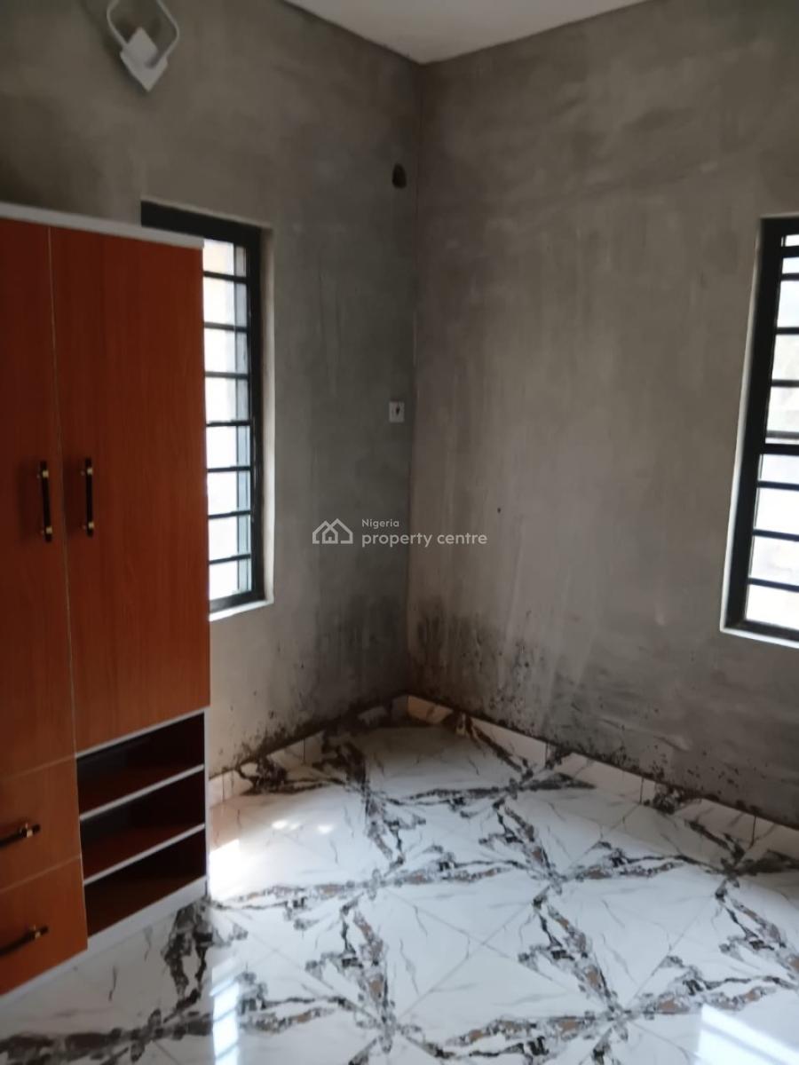 Spacious Miniflat, Igbogbo, Ikorodu, Lagos, Flat / Apartment for Rent