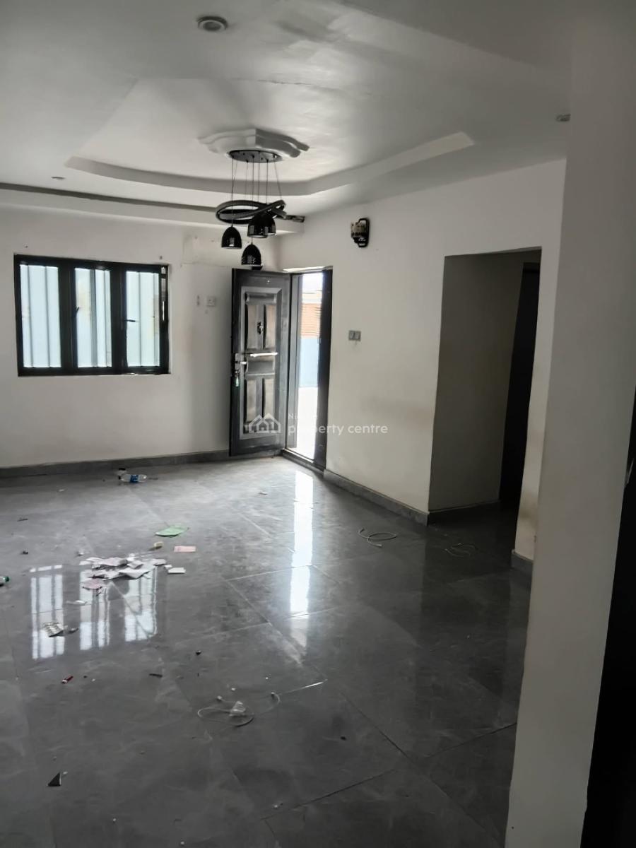 Spacious Miniflat, Igbogbo, Ikorodu, Lagos, Flat / Apartment for Rent