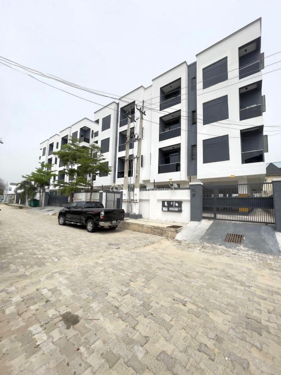 Well Built Spacious 2 Bedroom Apartment, 2 Bedroom Apartment for Rent, Ologolo, Lekki, Lagos, Flat / Apartment for Rent