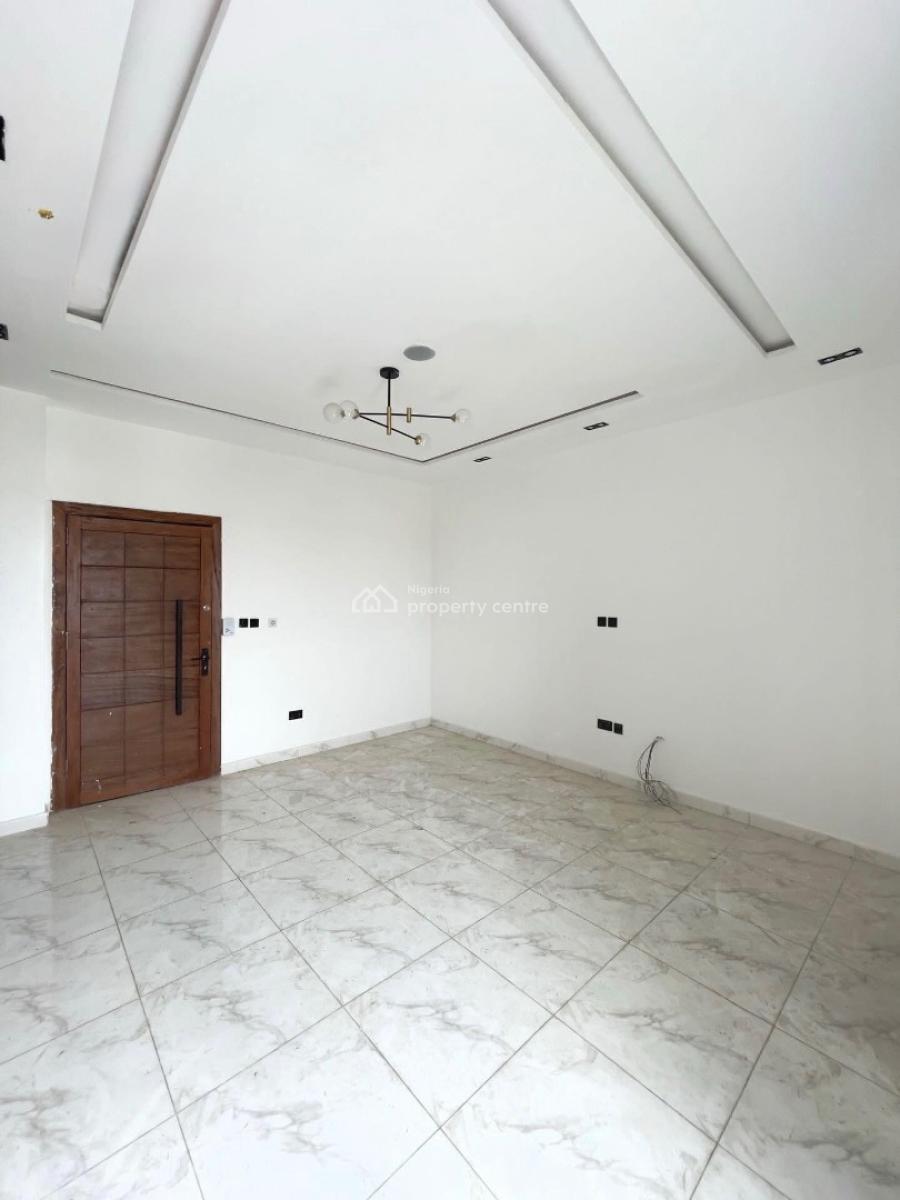 Well Built Spacious 2 Bedroom Apartment, 2 Bedroom Apartment for Rent, Ologolo, Lekki, Lagos, Flat / Apartment for Rent