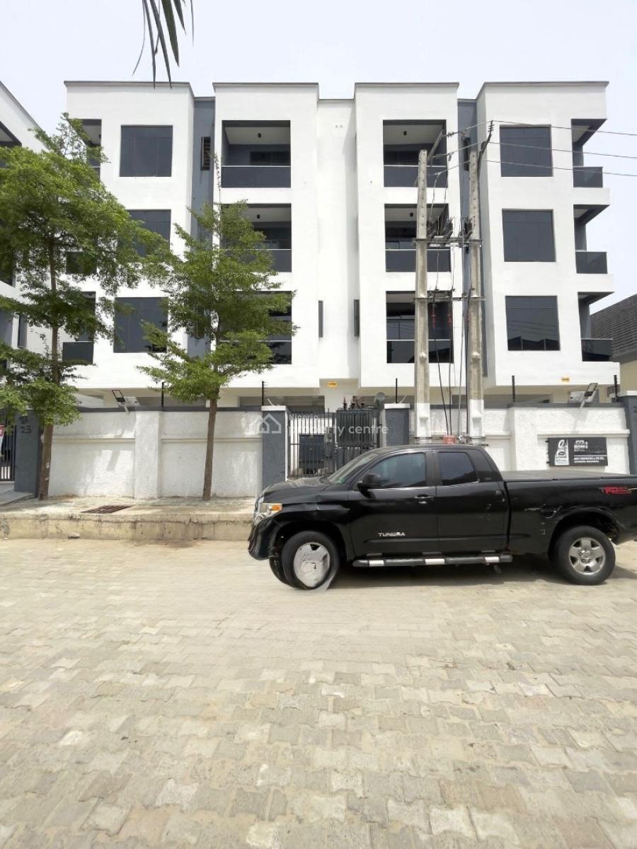 Well Built Spacious 2 Bedroom Apartment, 2 Bedroom Apartment for Rent, Ologolo, Lekki, Lagos, Flat / Apartment for Rent