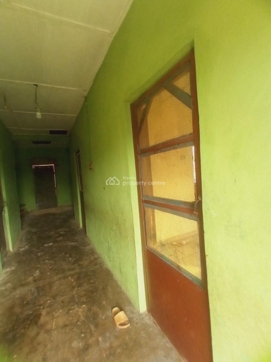 Well Maintained Mini Flat (room and Parlour) with Separate Kitch, Off Miyaki Street, Oworonshoki, Kosofe, Lagos, Mini Flat (room and Parlour) for Rent