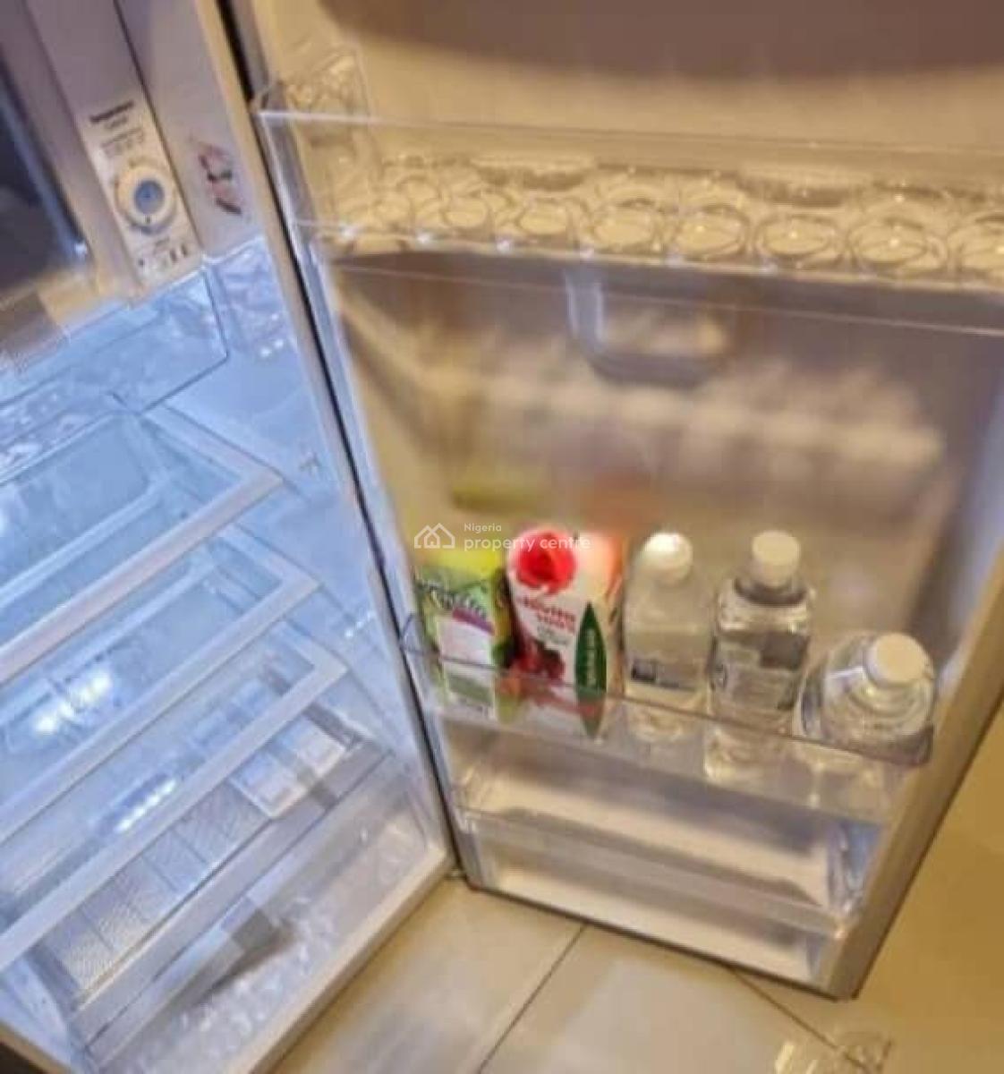 Luxury Fully Furnished 1 Bedroom Apartment, Off Admiralty Way, Lekki Phase 1, Lekki, Lagos, Flat / Apartment for Rent