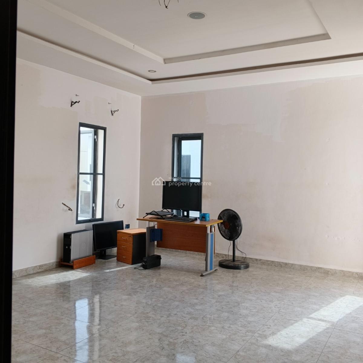 Semi Direct Brief -- Hot Letting Deal  Well-maintained Unit, Vgc, Lekki, Lagos, Mini Flat (room and Parlour) for Rent