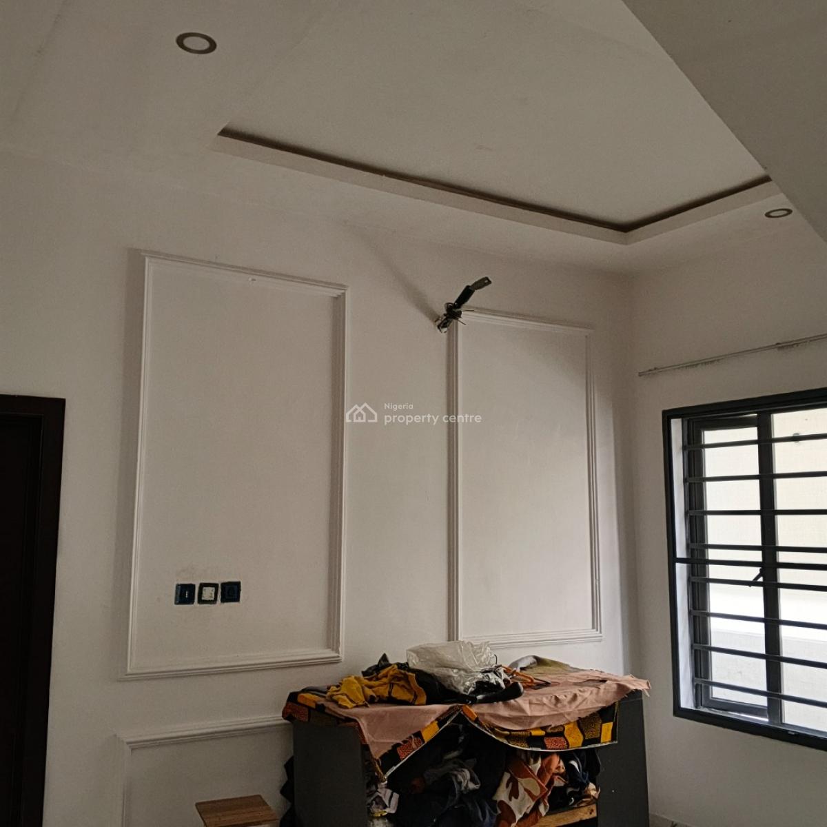 Semi Direct Brief -- Hot Letting Deal  Well-maintained Unit, Vgc, Lekki, Lagos, Mini Flat (room and Parlour) for Rent