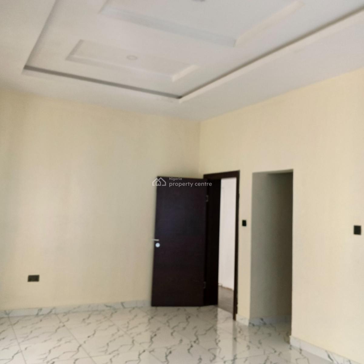 Semi Direct Brief -- Hot Letting Deal  Well-maintained Unit, Vgc, Lekki, Lagos, Mini Flat (room and Parlour) for Rent
