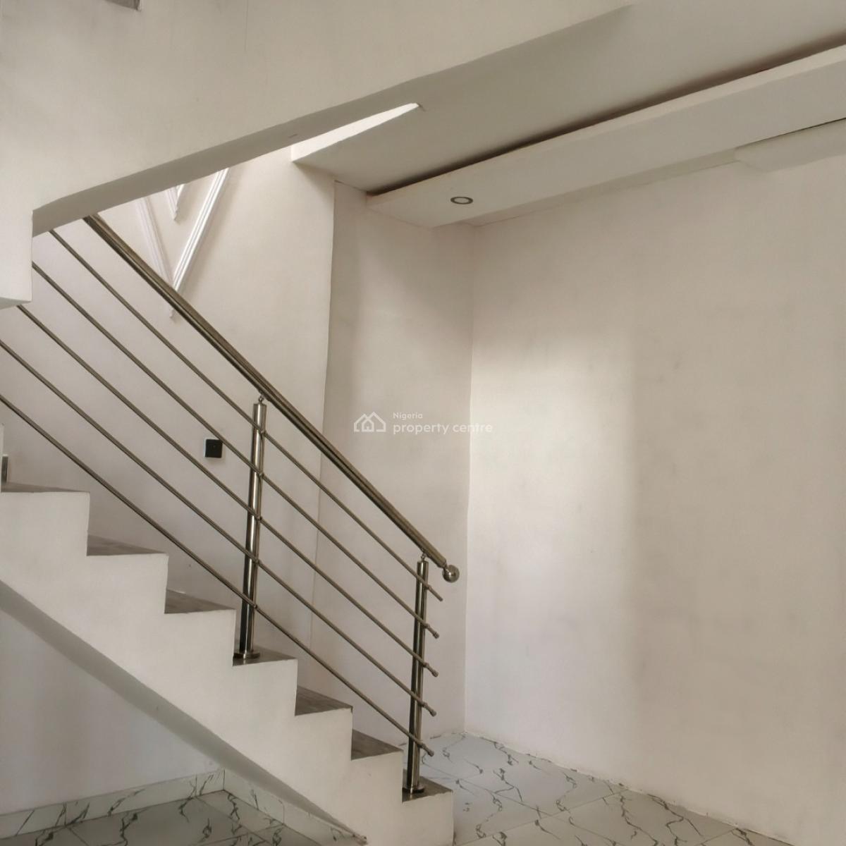 Semi Direct Brief -- Hot Letting Deal  Well-maintained Unit, Vgc, Lekki, Lagos, Mini Flat (room and Parlour) for Rent