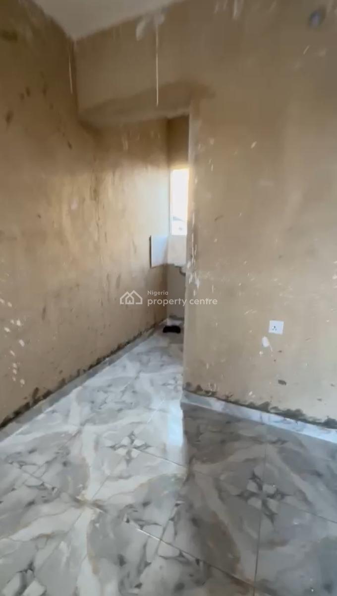 Roomself Contained, Apata Street, Shomolu, Lagos, Flat / Apartment for Rent