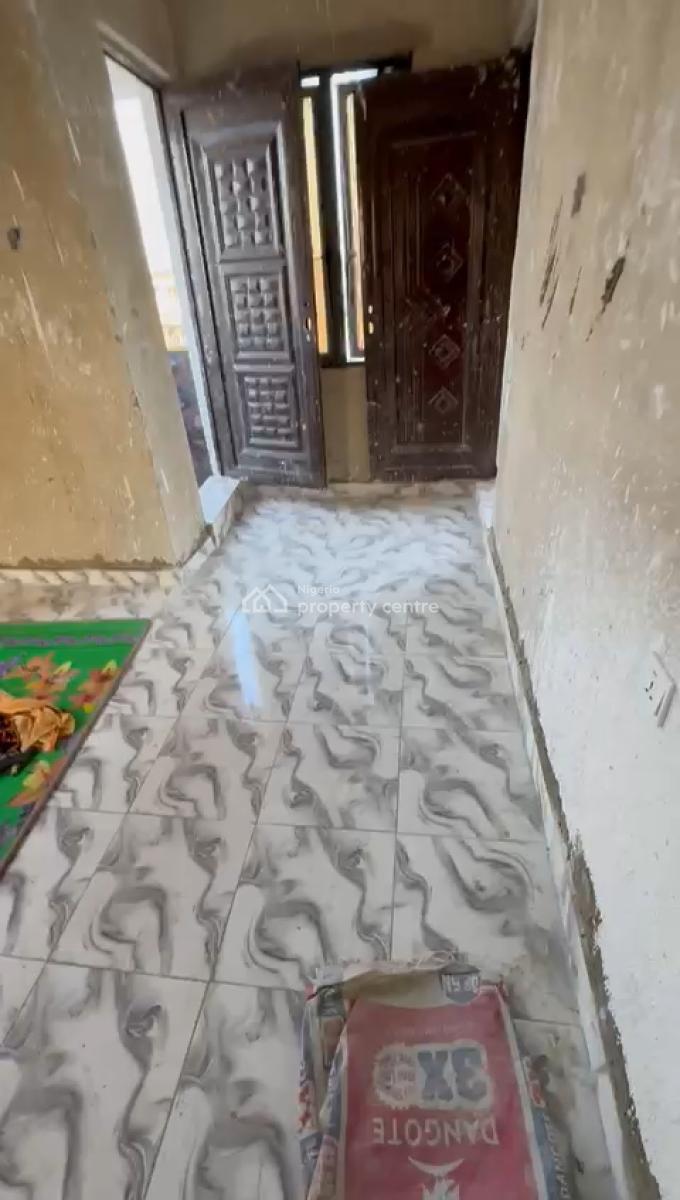 Newly Built Roomself Contained Upstairs, Apata Street, Shomolu, Lagos, Flat / Apartment for Rent