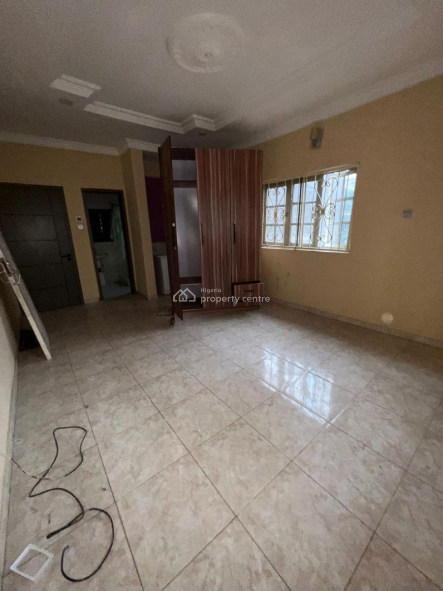 Spacious Room Selfcontain En-suite with Kitchen and Toilet, Itedo By Freedom Way, Lekki Phase 1, Lekki, Lagos, Self Contain (single Rooms) for Rent