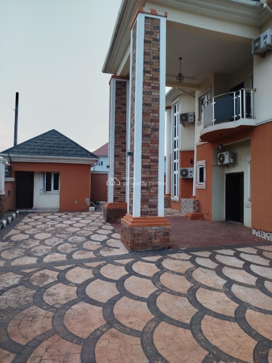 Well Built 6-bedroom Duplex + Bq on 700sqm, Independence Layout, Premier Layout, Enugu, Enugu, Detached Duplex for Sale