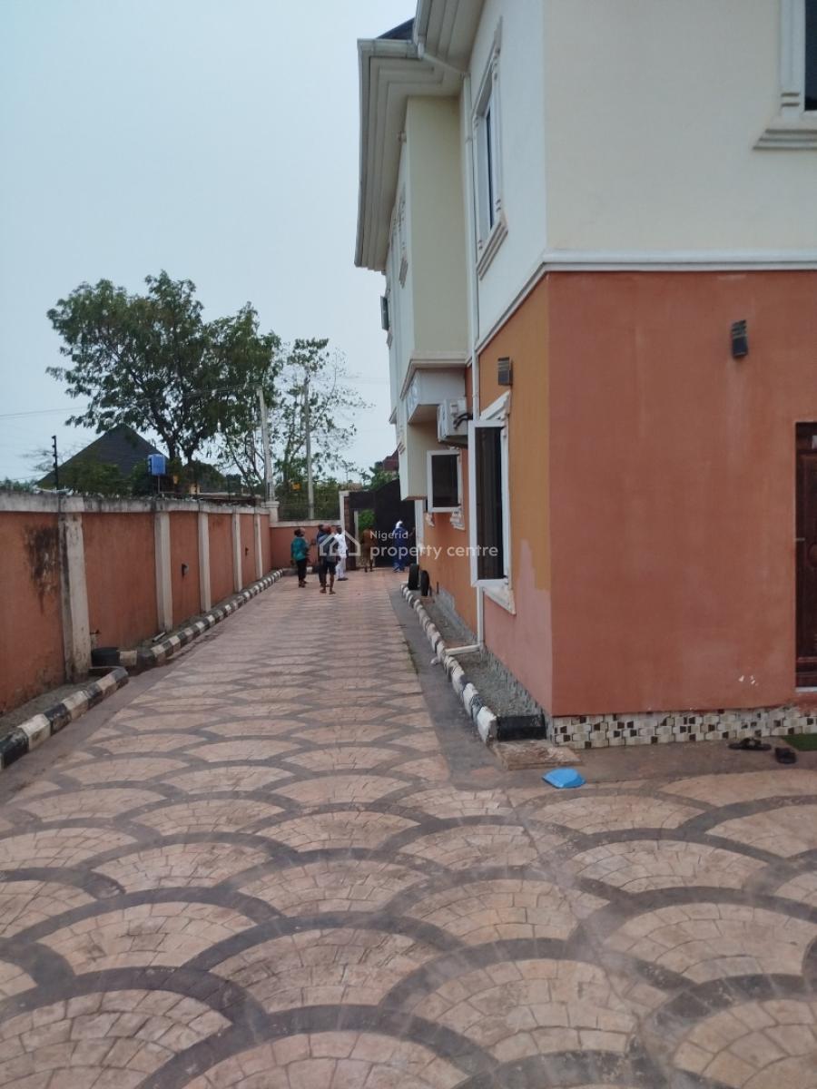 Well Built 6-bedroom Duplex + Bq on 700sqm, Independence Layout, Premier Layout, Enugu, Enugu, Detached Duplex for Sale
