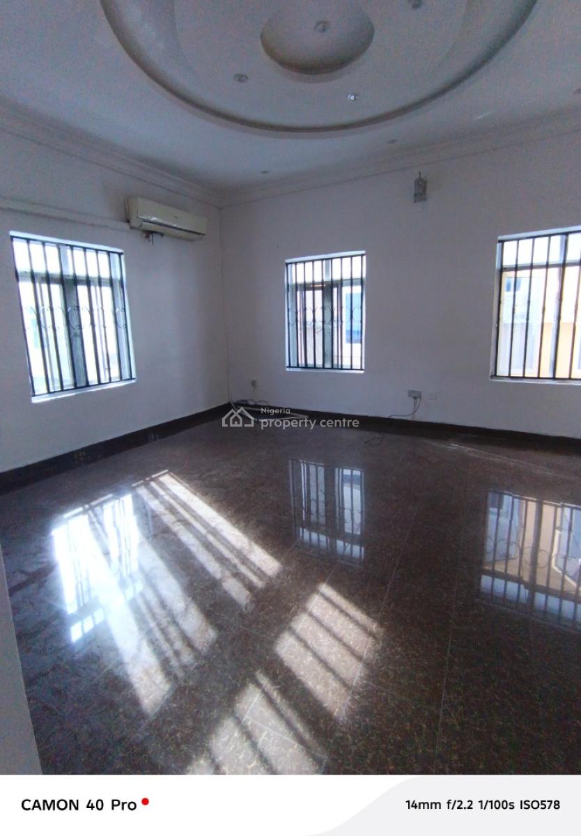 Two Bedroom Flat in Agungi Road, George Bassey Estate, Agungi, Lekki, Lagos, Flat / Apartment for Rent