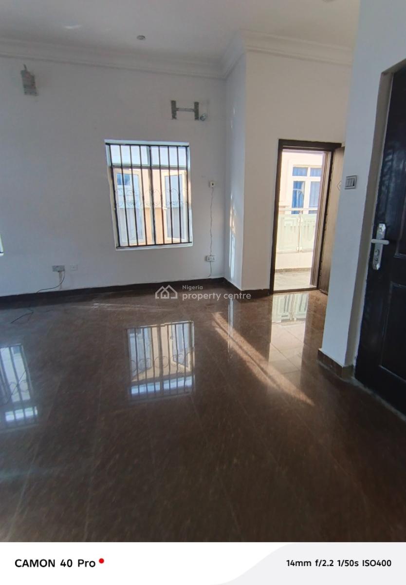 Two Bedroom Flat in Agungi Road, George Bassey Estate, Agungi, Lekki, Lagos, Flat / Apartment for Rent