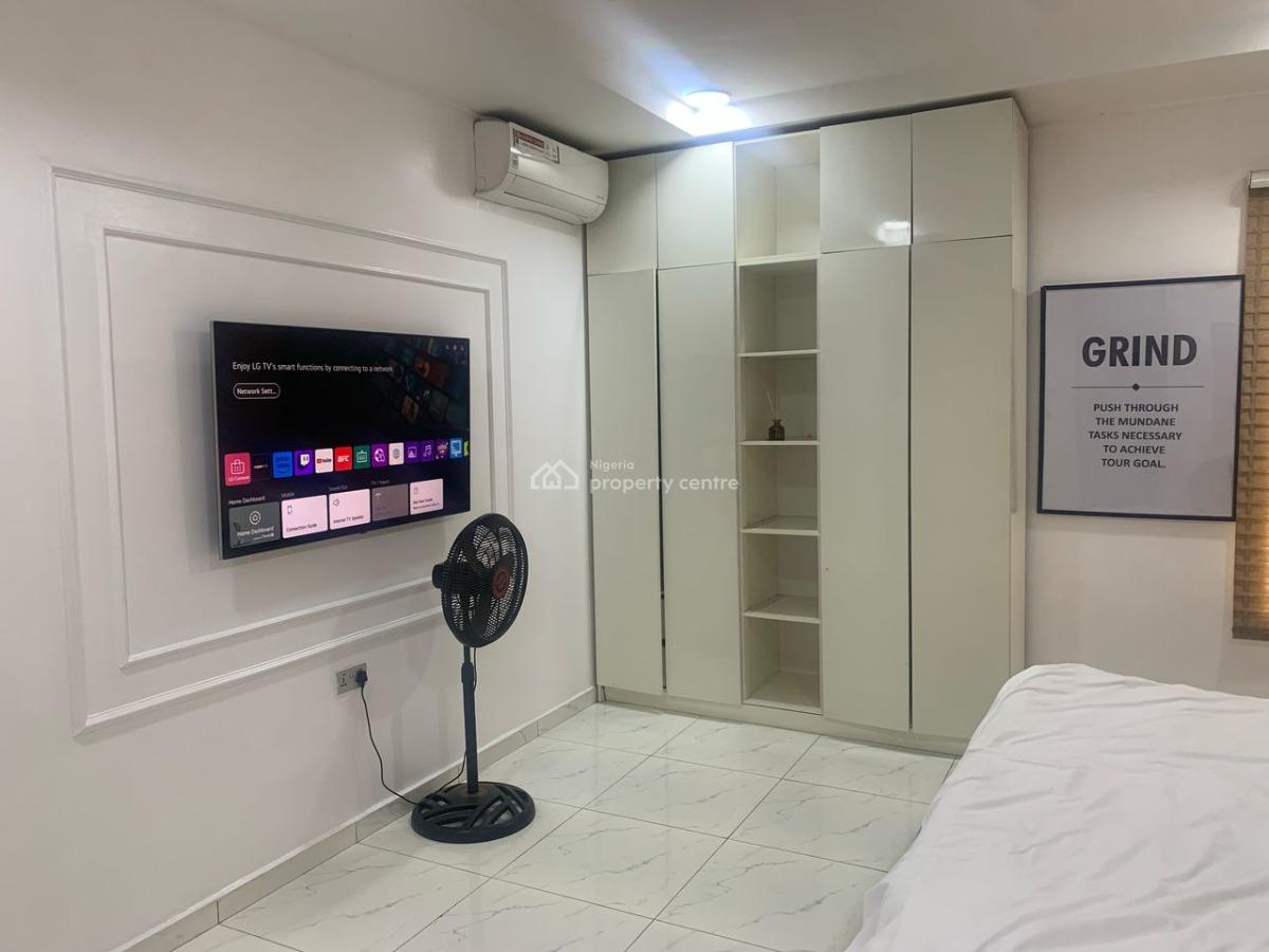 Fully Furnished 2 Bedroom Apartment Up Floor, Lekki County, Lekki, Lagos, Flat / Apartment for Rent