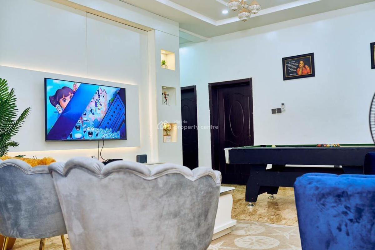 Fully Furnished 2 Bedroom Apartment, Up Floor, Ologolo, Lekki, Lagos, Flat / Apartment for Rent