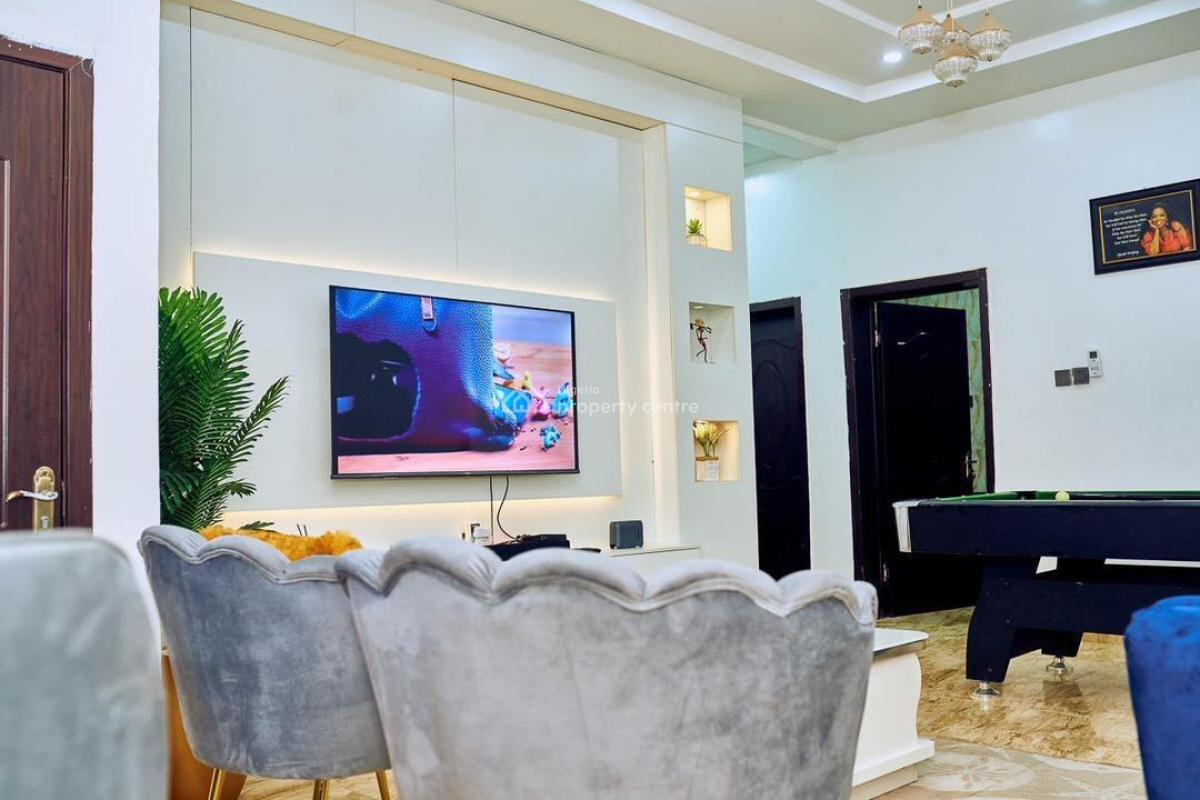 Fully Furnished 2 Bedroom Apartment, Up Floor, Ologolo, Lekki, Lagos, Flat / Apartment for Rent