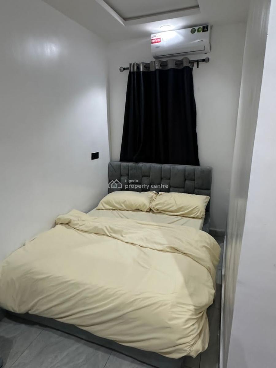 Apartmentswithgreen Palm Miniflat 1 Bedroom, Soyinka Street, Lad-lak, Shomolu, Lagos, Flat / Apartment Short Let
