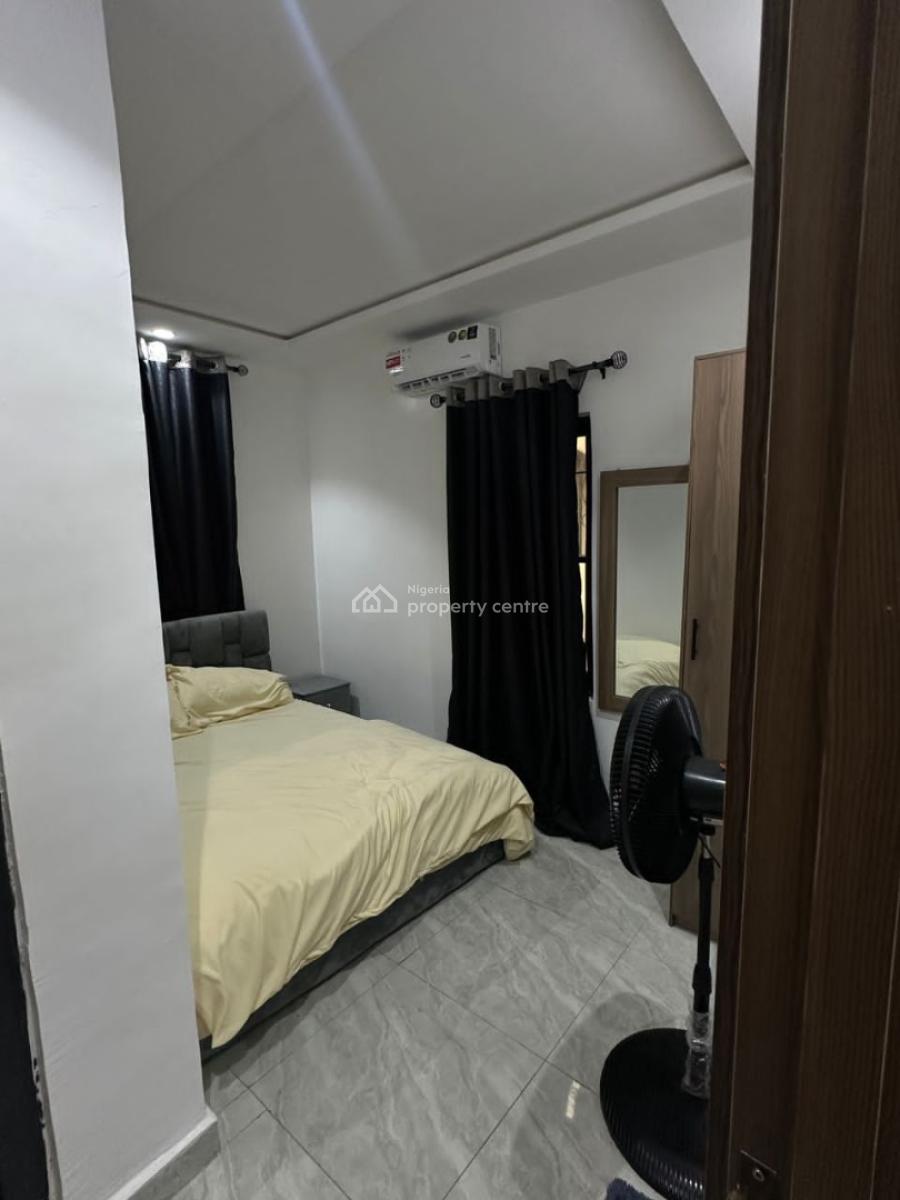 Apartmentswithgreen Silo Miniflat 1 Bedroom, Soyinka Street, Lad-lak, Shomolu, Lagos, Flat / Apartment Short Let