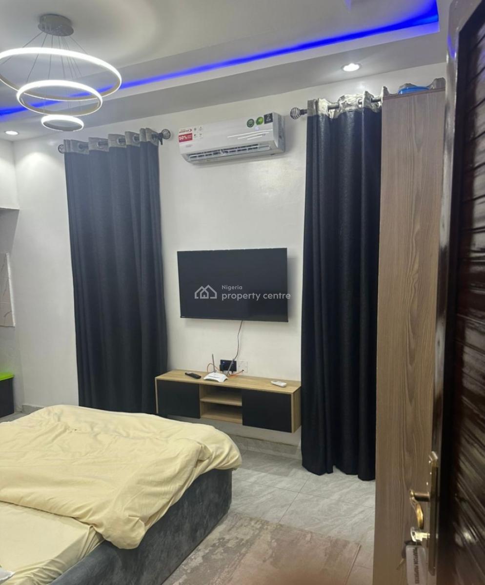 Apartmentswithgreen Studio Unit, Soyinka Street, Lad-lak, Shomolu, Lagos, Flat / Apartment Short Let