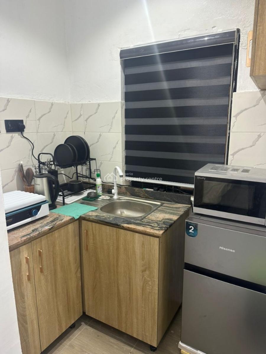 Apartmentswithgreen Studio Unit, Soyinka Street, Lad-lak, Shomolu, Lagos, Flat / Apartment Short Let