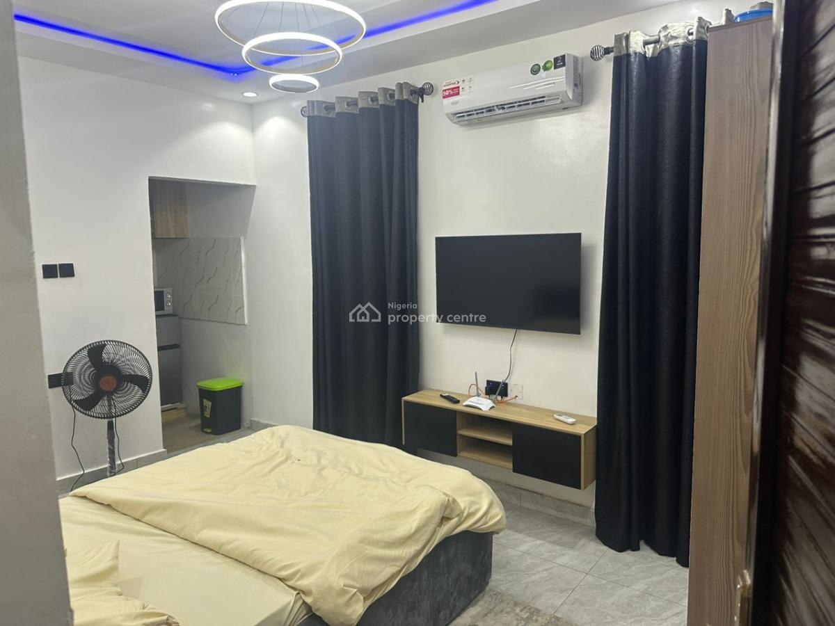Apartmentswithgreen Studio Unit, Soyinka Street, Lad-lak, Shomolu, Lagos, Flat / Apartment Short Let