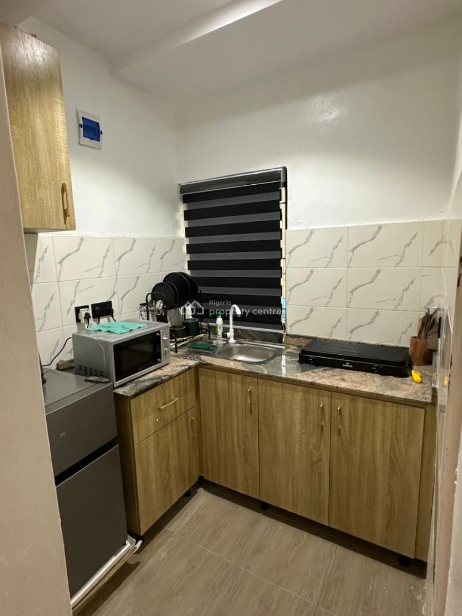 Apartmentswithgreen Crest Miniflat 1 Bedroom, Soyinka Street, Lad-lak, Shomolu, Lagos, Flat / Apartment Short Let