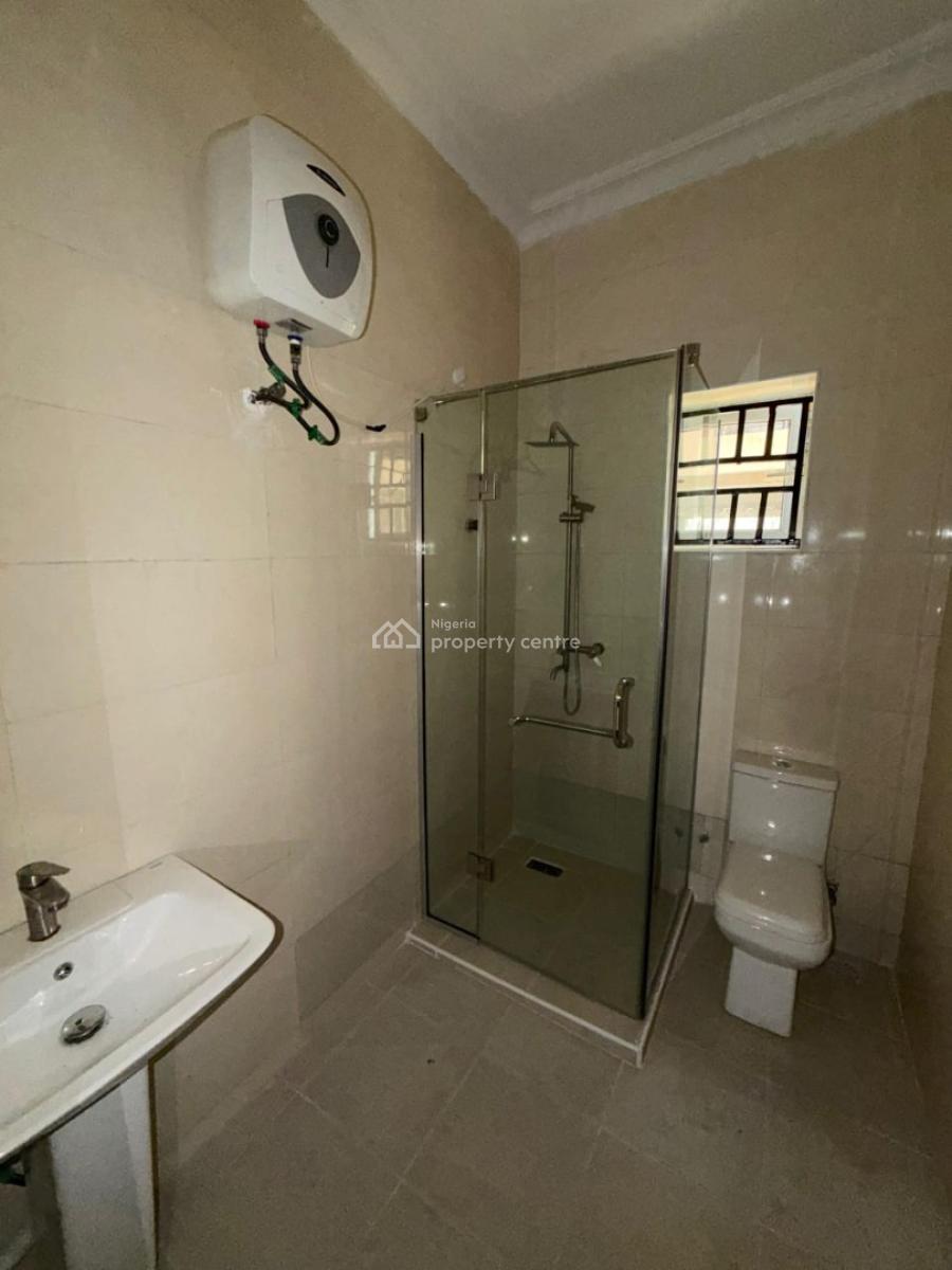 Nice and Spacious 3-bedroom Apartment, Off Freedom Way, Lekki Phase 1, Lekki, Lagos, Flat / Apartment for Rent