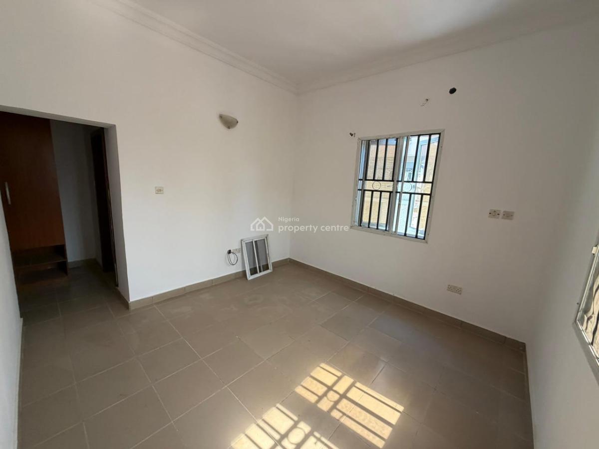 Nice and Spacious 3-bedroom Apartment, Off Freedom Way, Lekki Phase 1, Lekki, Lagos, Flat / Apartment for Rent