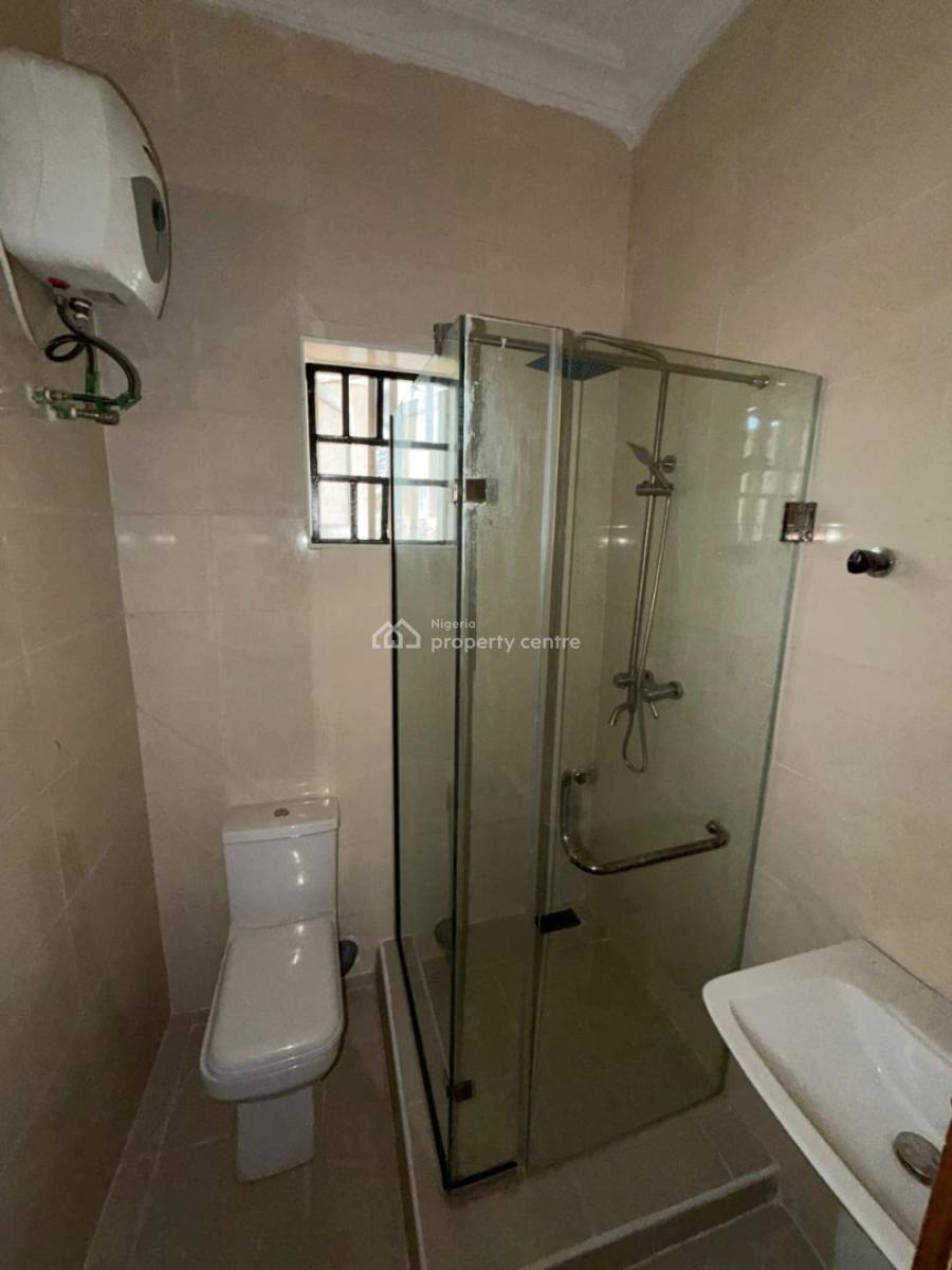 Nice and Spacious 3-bedroom Apartment, Off Freedom Way, Lekki Phase 1, Lekki, Lagos, Flat / Apartment for Rent