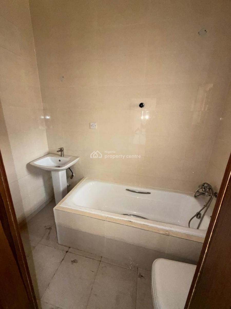 Nice and Spacious 3-bedroom Apartment, Off Freedom Way, Lekki Phase 1, Lekki, Lagos, Flat / Apartment for Rent