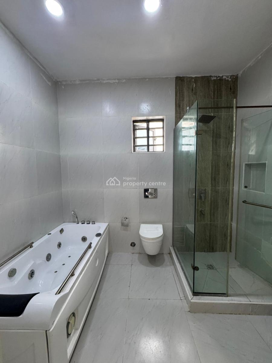 Well Maintained 4 Bedrooms Semi-detached Duplex with Bq, Ikate, Lekki, Lagos, Semi-detached Duplex for Rent