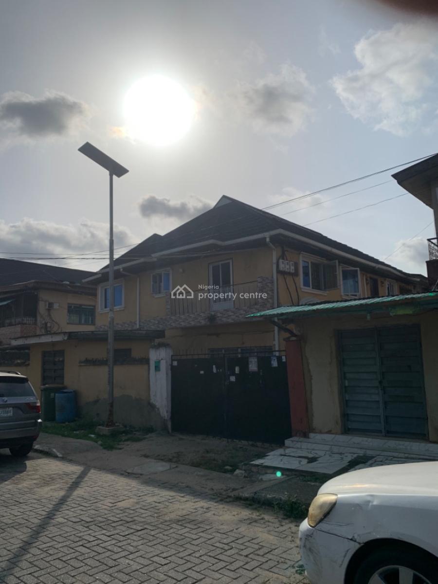 3 Bedrooms, Upstairs, Front Flat, Bode Thomas, Surulere, Lagos, Flat / Apartment for Rent