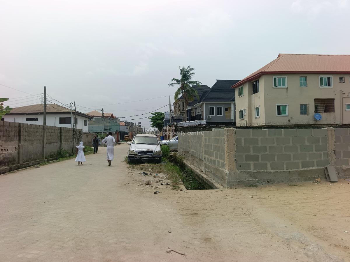 780sqm* with Title Documents of  Certificate of Occupancy Location Ako, Akoka, Yaba, Lagos, Land for Sale