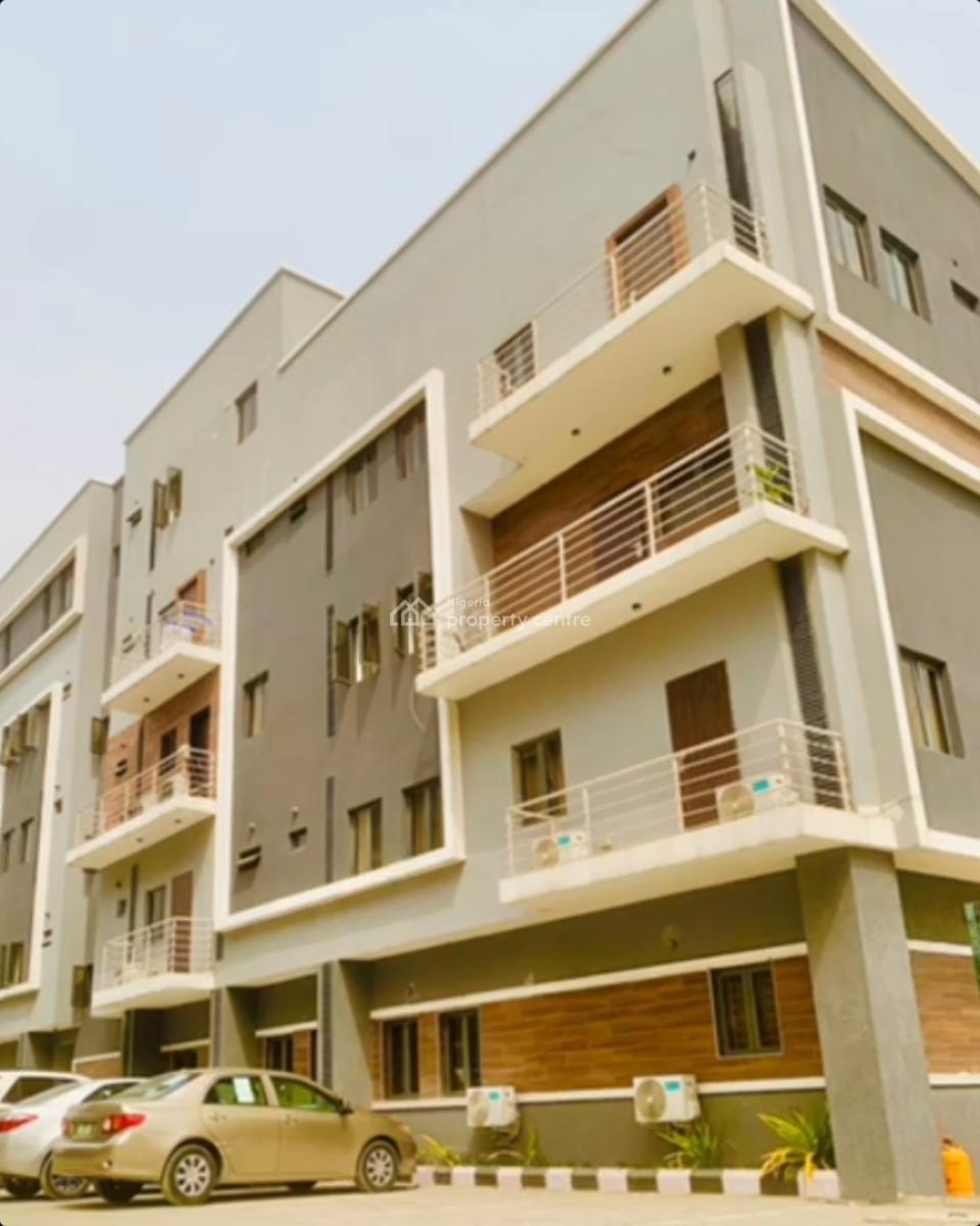 Luxurious 3bedroom Terrace Maisonnette, Off Freedom Way, Lekki Phase 1, Lekki, Lagos, Flat / Apartment for Sale