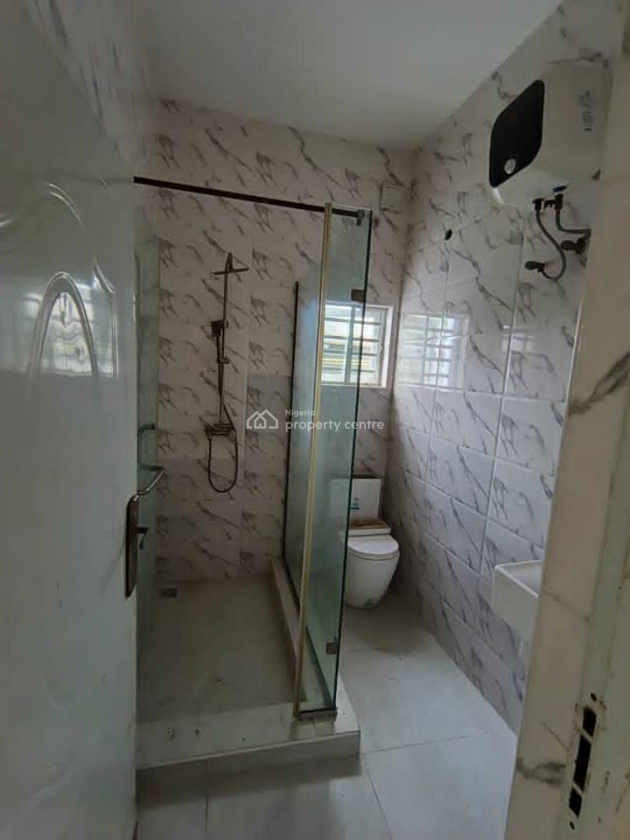 Luxury and Spacious Room Shared Apartment, Hopeville Estate, Sangotedo, Ajah, Lagos, Flat / Apartment for Rent