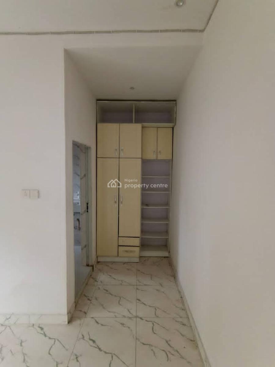 Luxury and Spacious Room Shared Apartment, Hopeville Estate, Sangotedo, Ajah, Lagos, Flat / Apartment for Rent