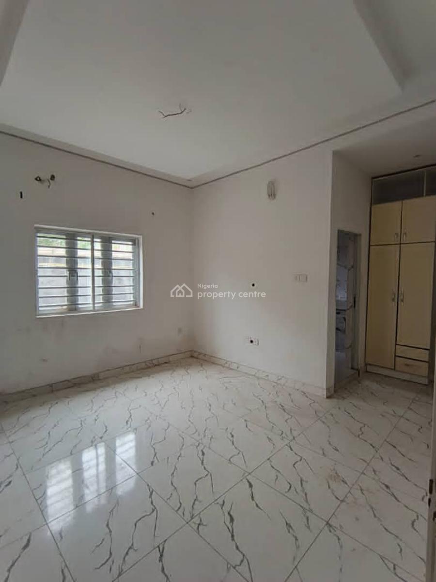Luxury and Spacious Room Shared Apartment, Hopeville Estate, Sangotedo, Ajah, Lagos, Flat / Apartment for Rent