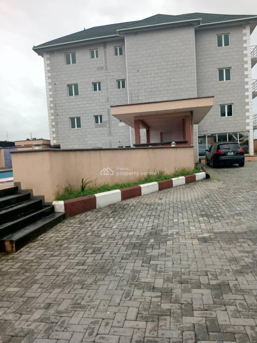 Entire 18-unit of 3-bedroom + Bq, Pool & Generator, Victoria Island (vi), Lagos, Flat / Apartment for Rent