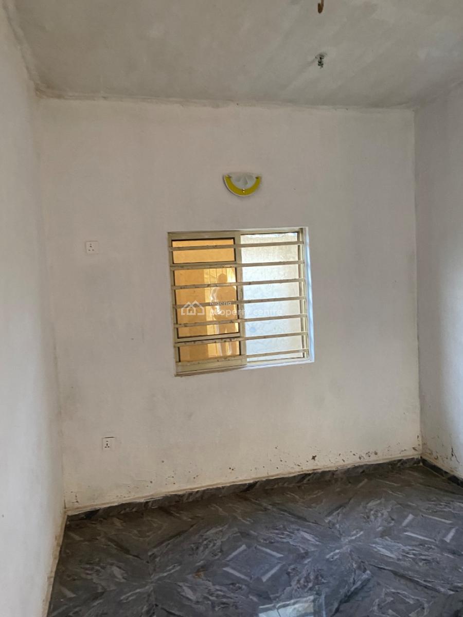 a Clean Room and Parlor, Agodongbon Housing Estate, Along Lucky Fiber Road, Ikorodu, Lagos, Flat / Apartment for Rent