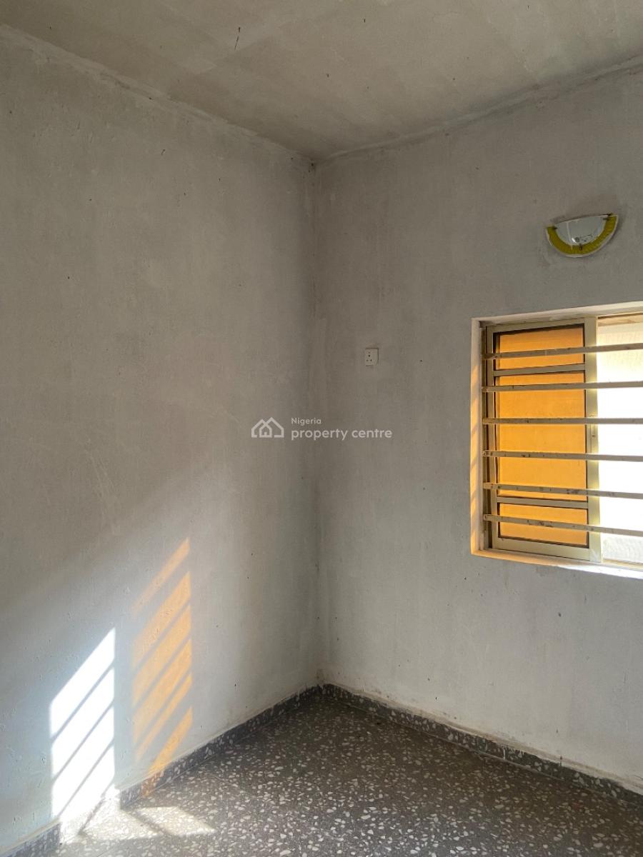 a Clean Room and Parlor, Agodongbon Housing Estate, Along Lucky Fiber Road, Ikorodu, Lagos, Flat / Apartment for Rent