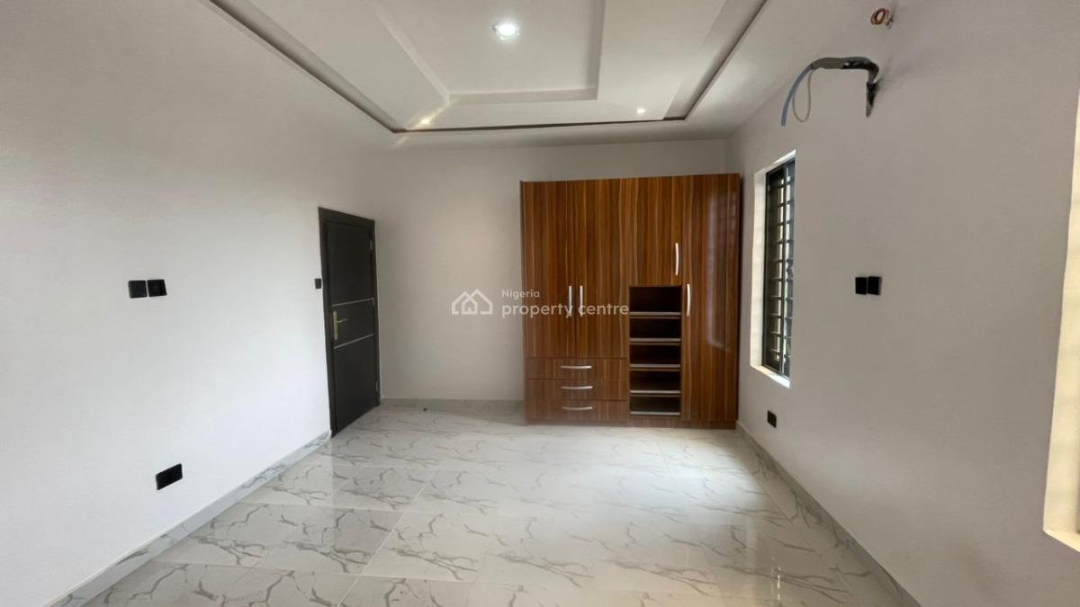 Tastefully Built Spacious  Detached 5bedroom and Bq, Secured Ambient, Abijo, Lekki, Lagos, Detached Duplex for Sale