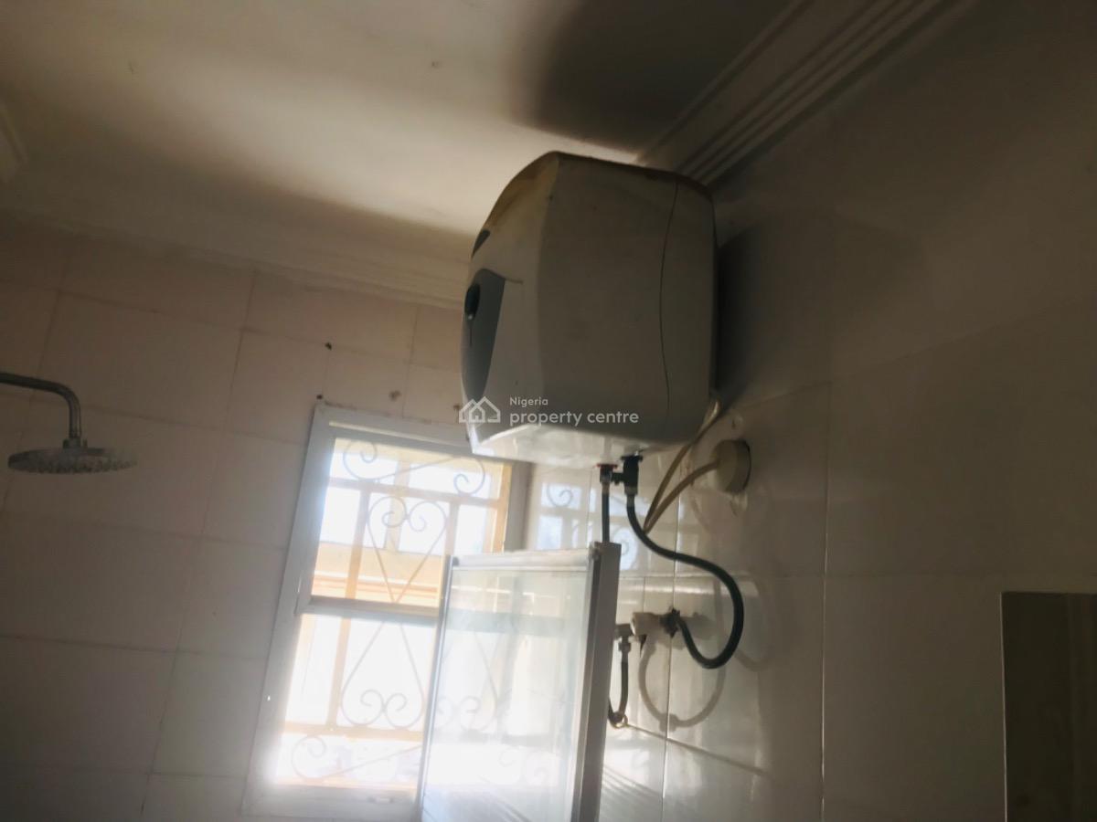 Renovated 2 Bedrooms Flat, Gwarinpa, Abuja, Flat / Apartment for Rent