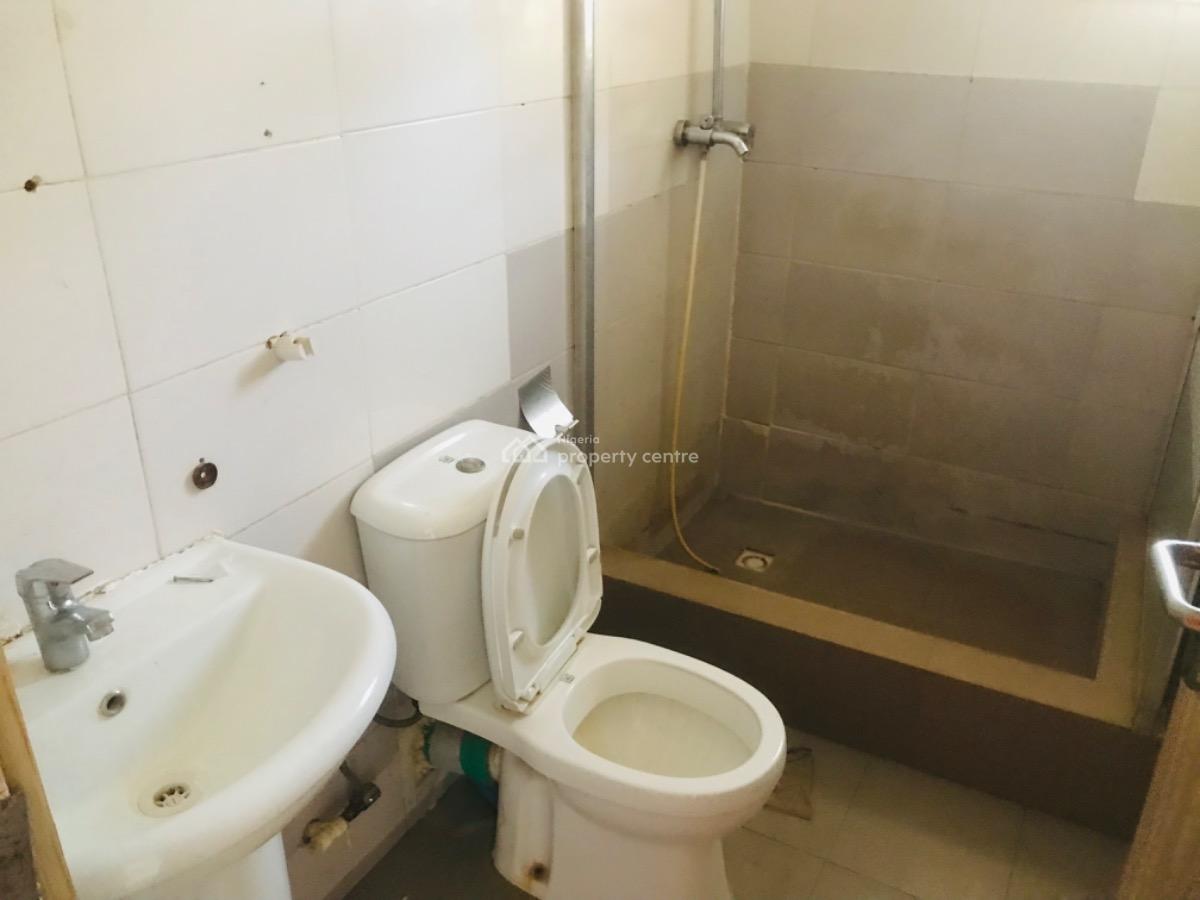 Renovated 2 Bedrooms Flat, Gwarinpa, Abuja, Flat / Apartment for Rent