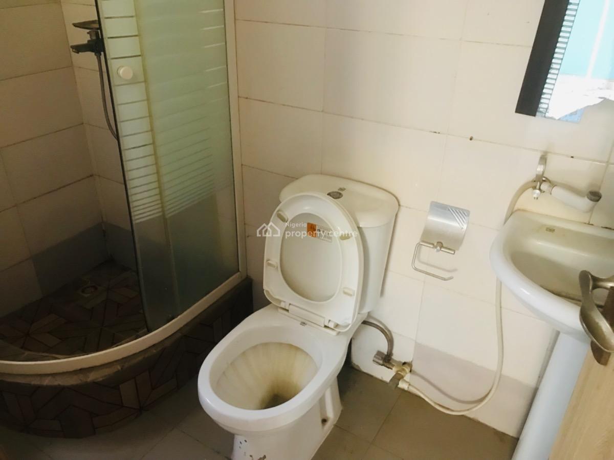 Renovated 2 Bedrooms Flat, Gwarinpa, Abuja, Flat / Apartment for Rent