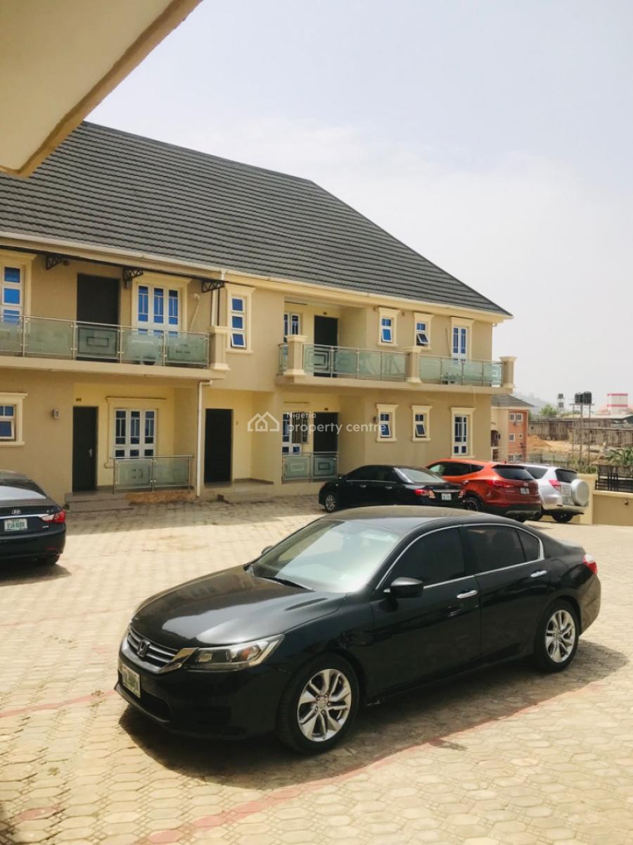 Renovated 2 Bedrooms Flat, Gwarinpa, Abuja, Flat / Apartment for Rent