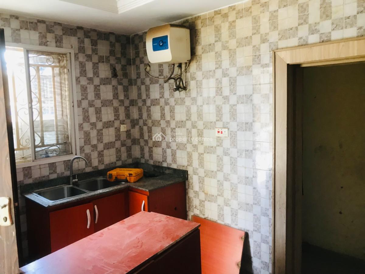 Renovated 2 Bedrooms Flat, Gwarinpa, Abuja, Flat / Apartment for Rent