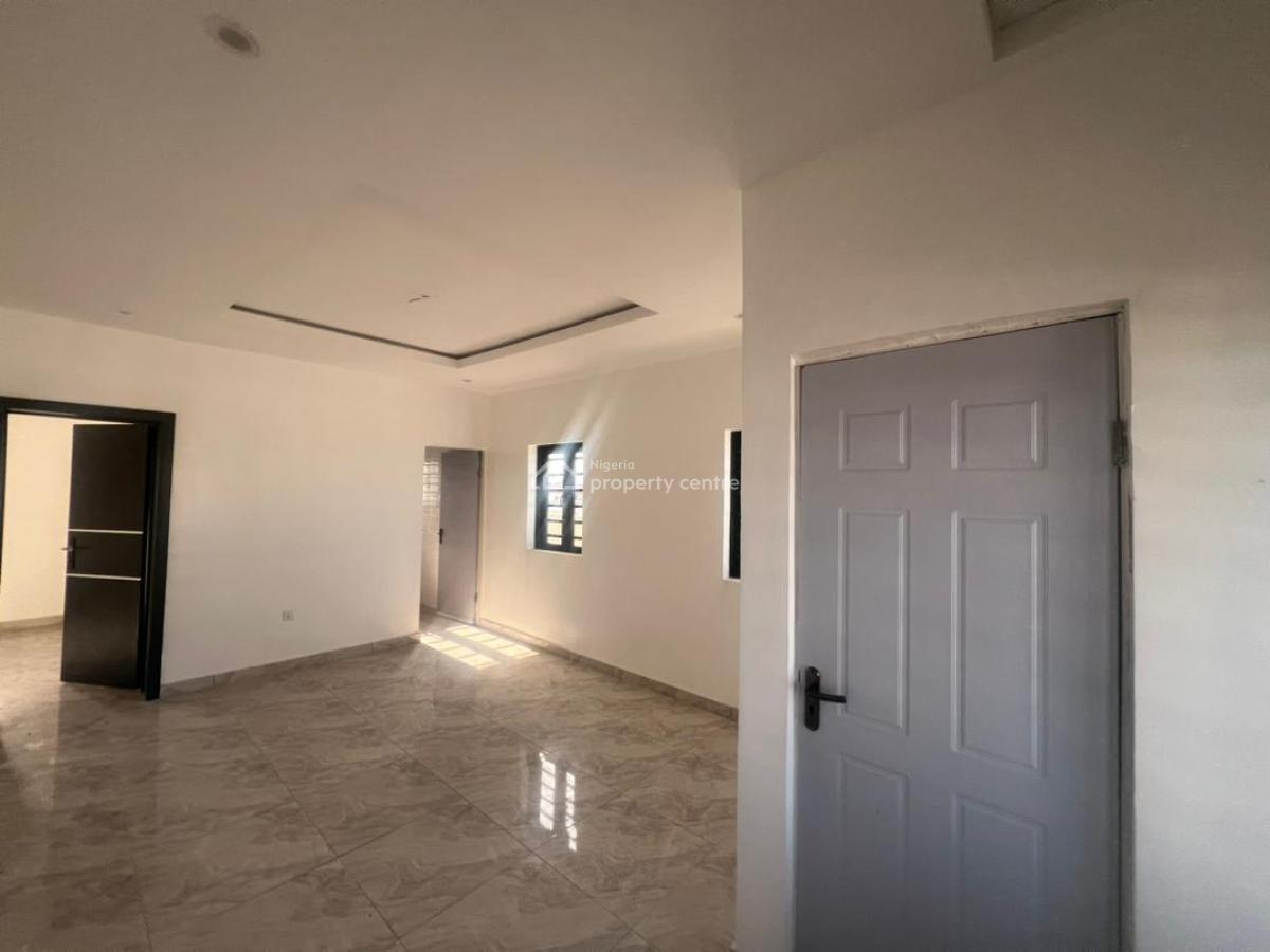1 Bedroom Apartment, Ologolo, Ologolo, Lekki, Lagos, Self Contain (single Rooms) for Sale