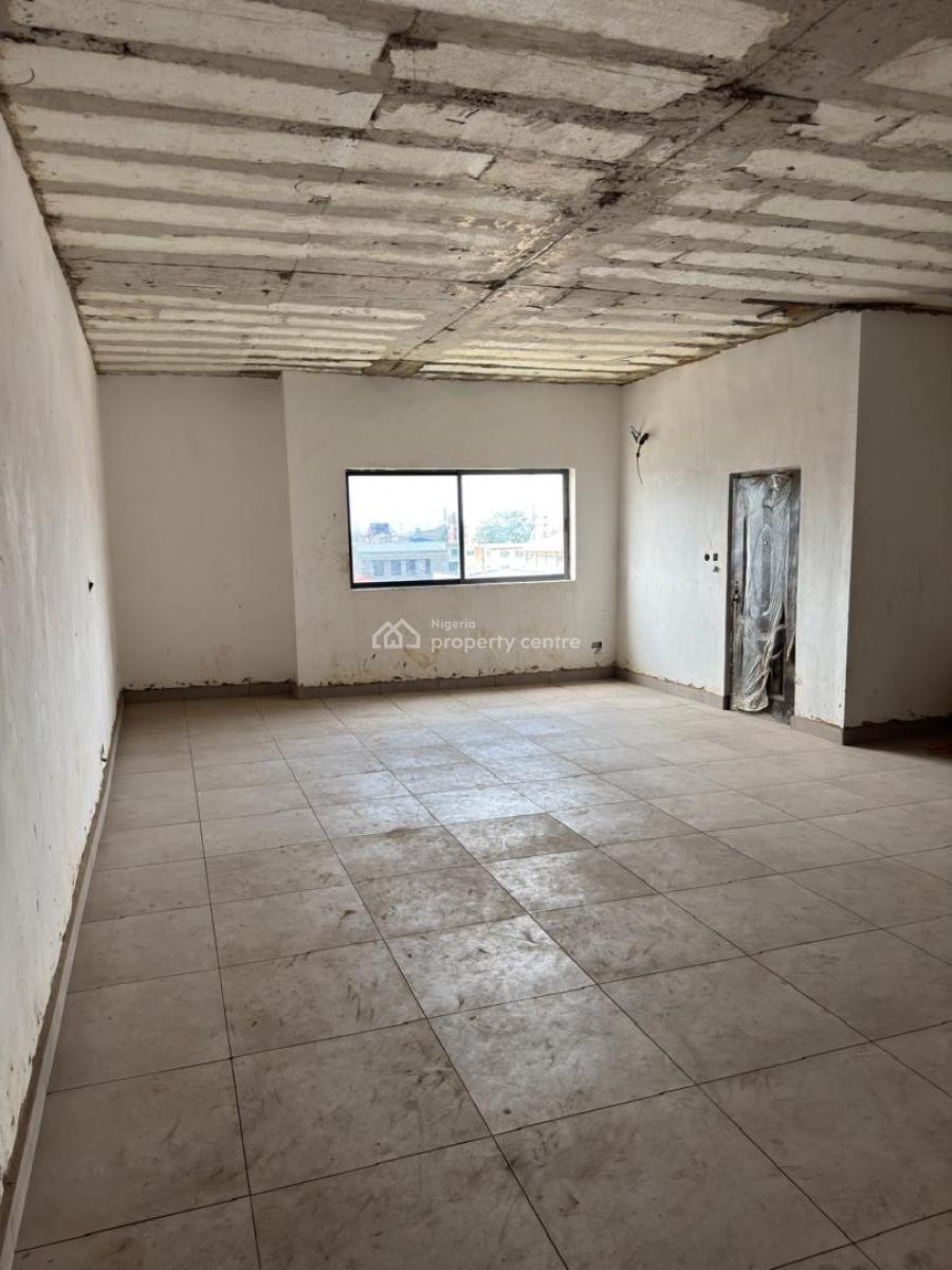 Luxury 3 Bedroom Flat with Excellent Facilities, Mcneil Road, Sabo, Yaba, Lagos, Flat / Apartment for Sale